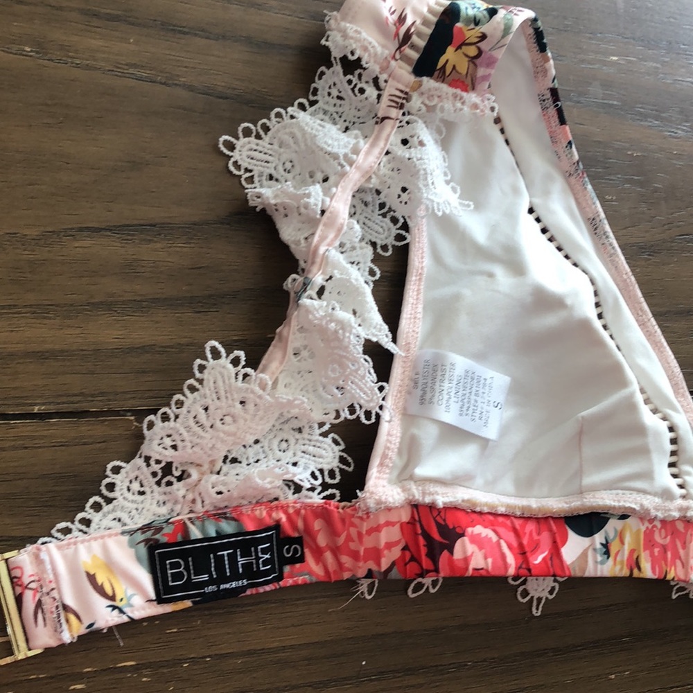 Blithe bikini top small* - Picture 4 of 5